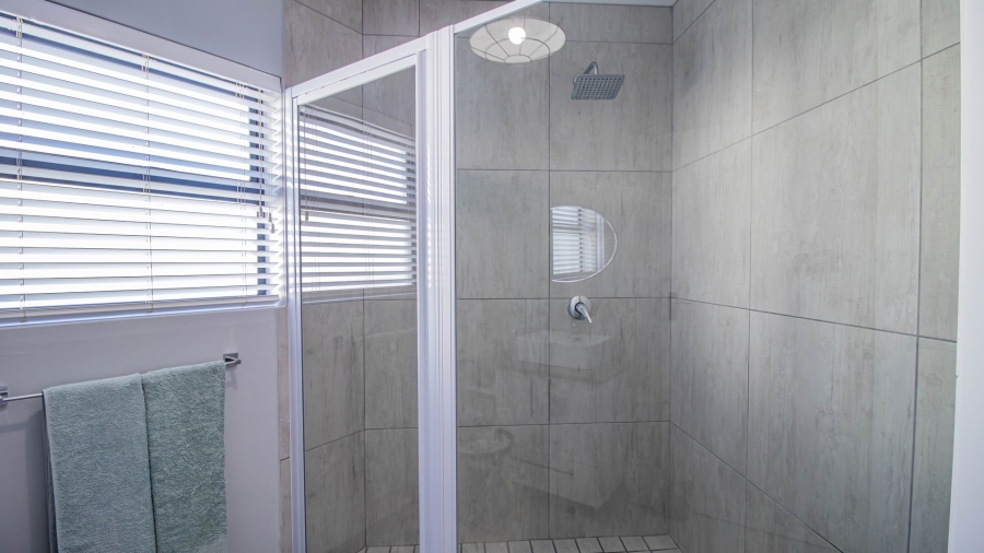 3 Bedroom Property for Sale in Jacobsbaai Western Cape